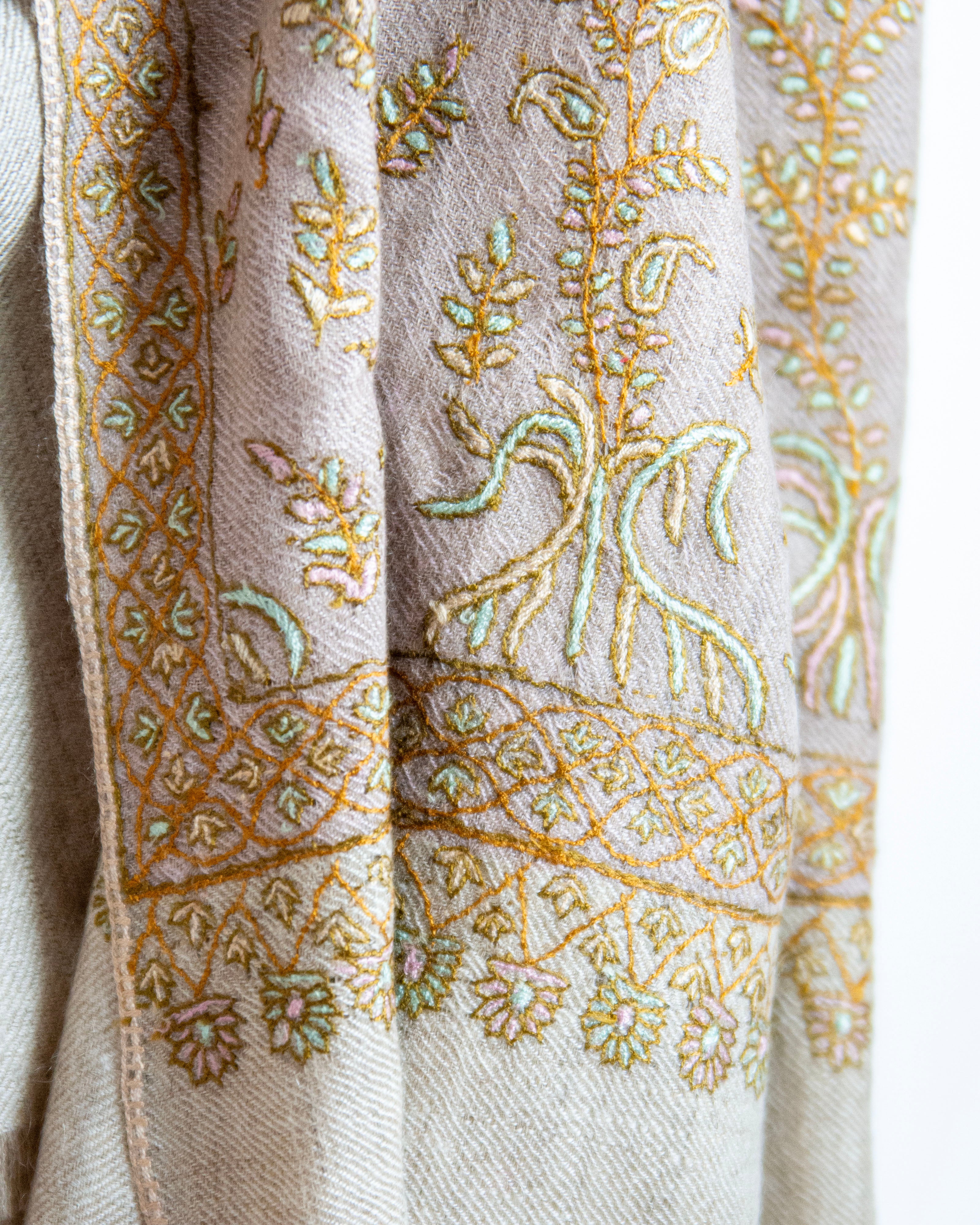 Multi Flower - Blush Taupe